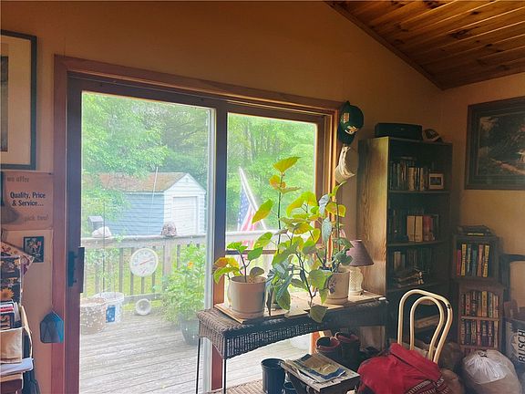 4th image of 15576 Sand Lake Road
