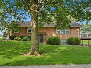29 Dunlap Woods, Sidney, IL 61877