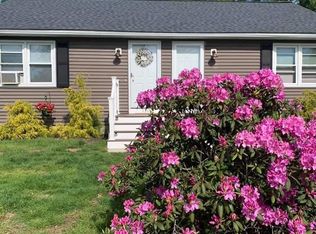 149 Kenyon Ave #149, Warwick, RI 02886