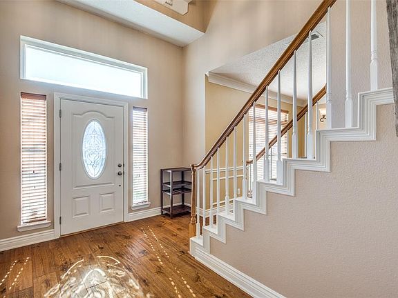 4th image of 1315 Jeanette Way