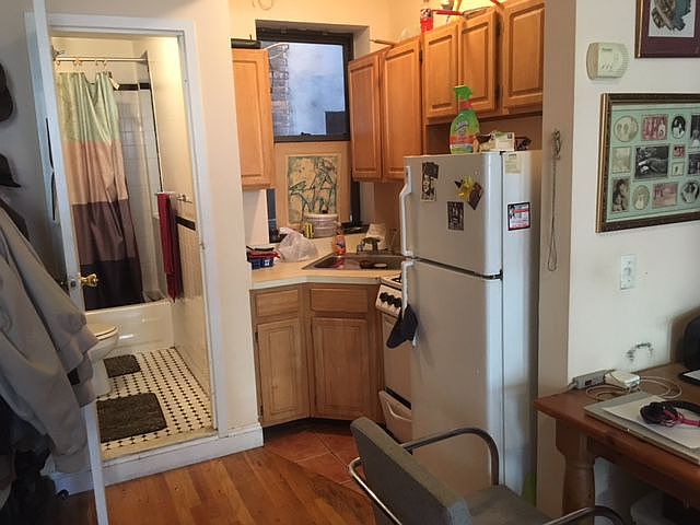 2nd image of 119 E 102nd St APT 4B