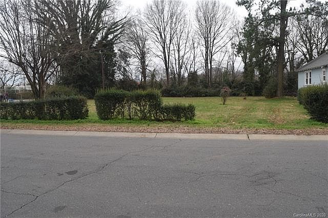 1st image of 2217 Sanders Ave