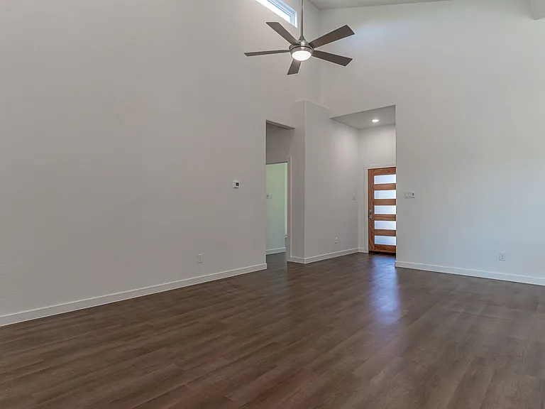 3320 Brazos River Dr — Photo 6