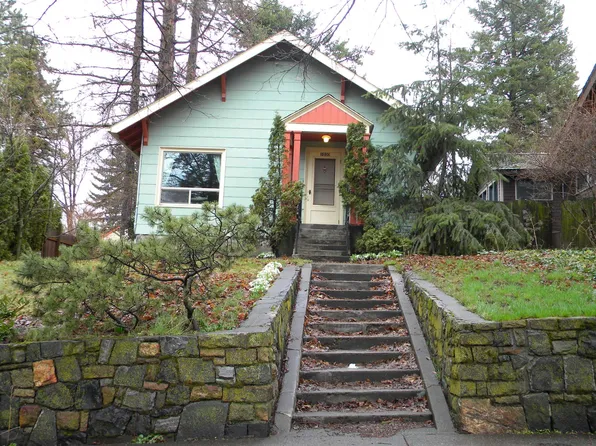 1030 NE Indiana St, Pullman, WA 99163