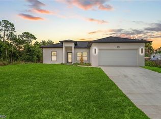 2602 E 2nd St, Lehigh Acres, FL 33936