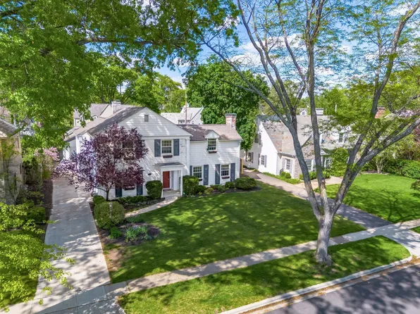 2640 Sherwood Rd, Bexley, OH 43209