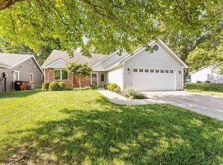 3929 Stetson Dr, Lawrence, KS 66049