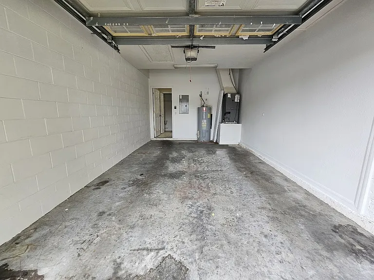539 Albatross Dr #B — Photo 7