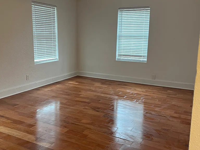 4910 W University Blvd — Photo 2