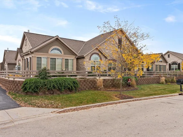 W250N5046 William DRIVE, Pewaukee, WI 53072