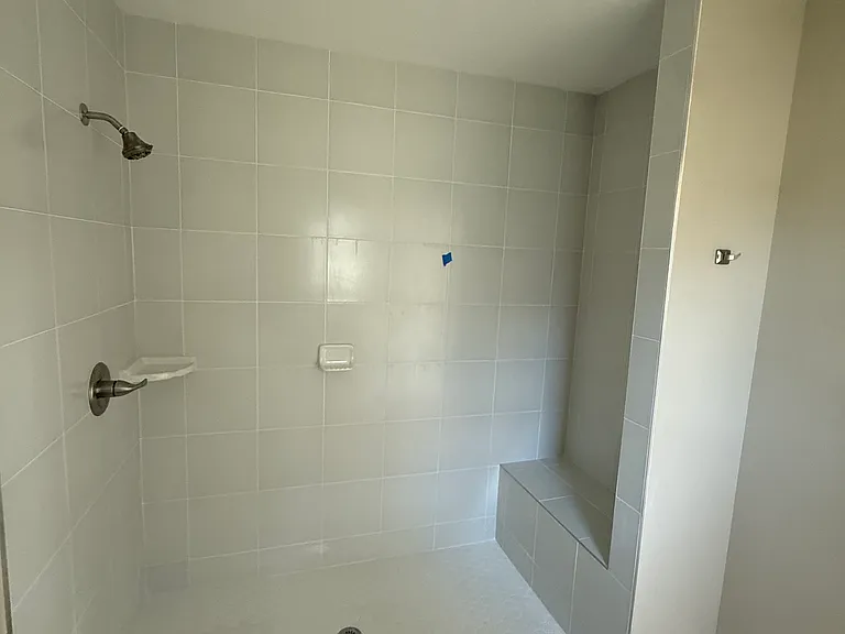 517 S Wilson Ave — Photo 7