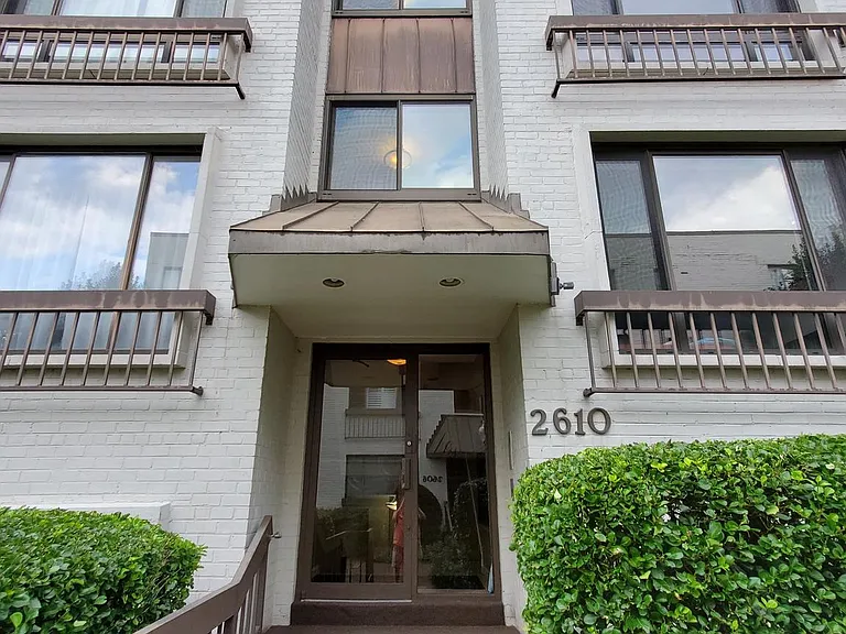 2610 Tunlaw Rd NW #103 — Photo 4