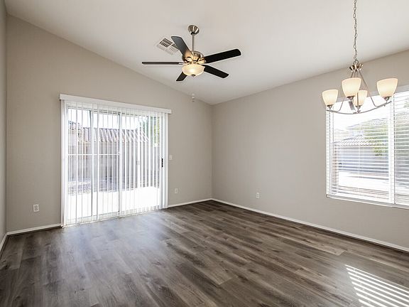 3rd image of 11601 W Poinsettia Dr