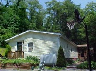 16 Corbett Ln, Brookville, PA 15825