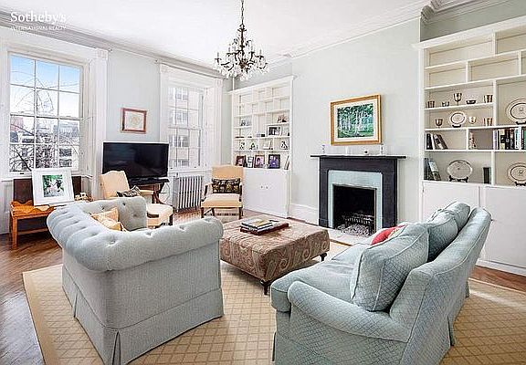 5th image of 11 E 9th St APT 3