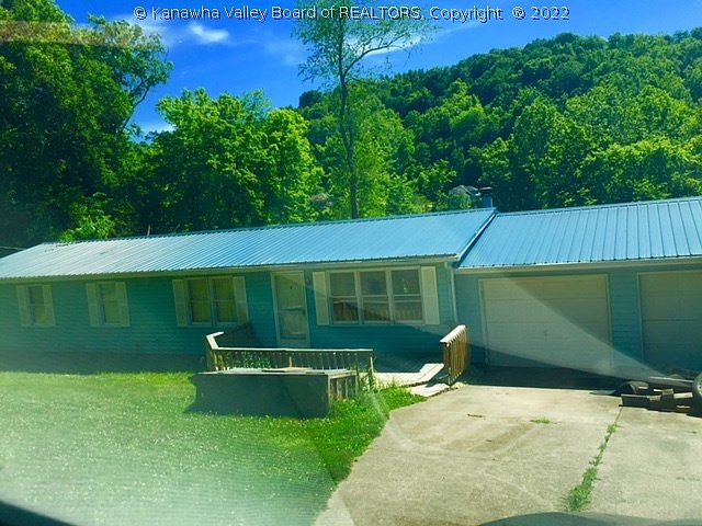 2nd image of 525 Dupont Rd