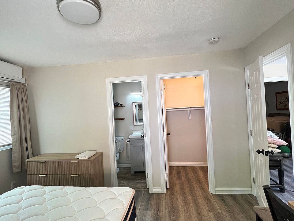 1st image of 3046 Blakeman Ave