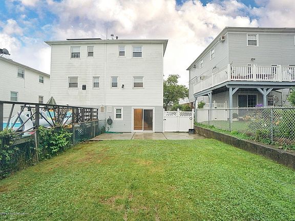 5th image of 21 Kelvin Ave
