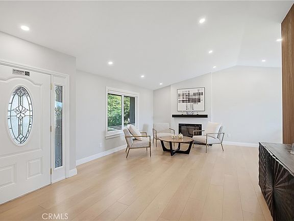 4th image of 8093 Banyan St