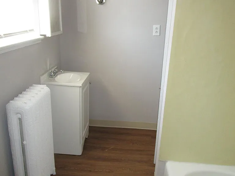 5358 Woodland Ave #2 — Photo 8