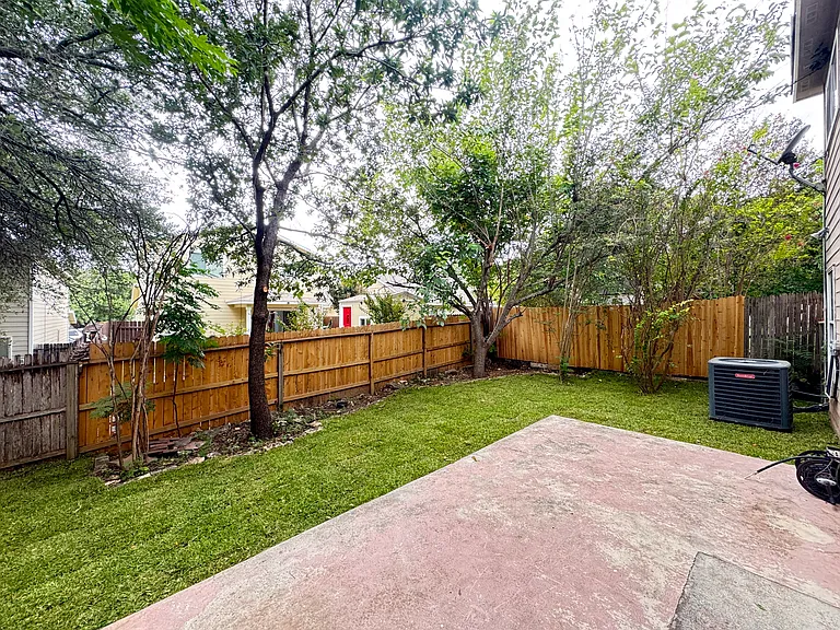 6230 Cypress Rose — Photo 14