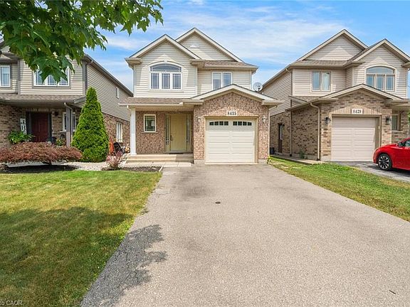 2nd image of 8435 Kelsey Cres