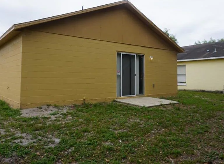 7139 Edgewater Shores Ct — Photo 2