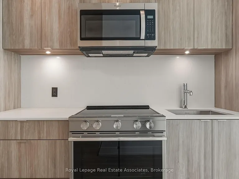 25 Cordova Ave #512 — Photo 3