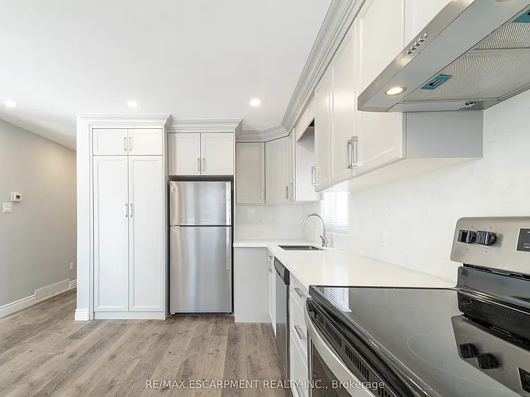 196 Upper Paradise Rd #1 — Photo 6