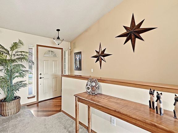 5th image of 9818 E Whitman Ct