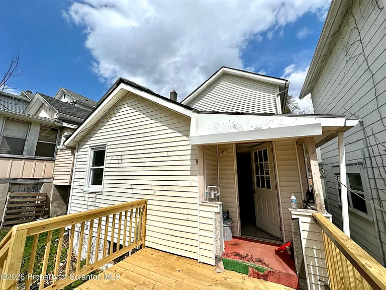 159 Reynolds St — Photo 16