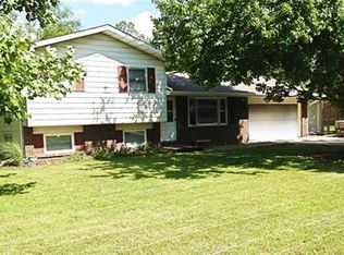 1566 Hartzler St, Warsaw, IN 46580