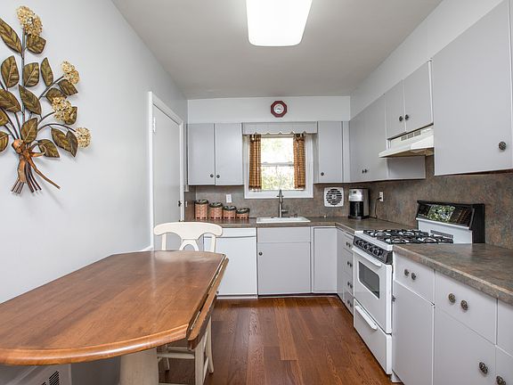 5th image of 487 Kimball Ave
