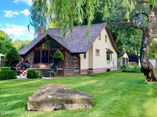 589 6th St, Meeker, CO 81641
