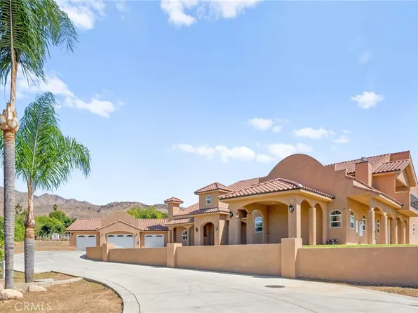 7419 Via Deldene, Highland, CA 92346