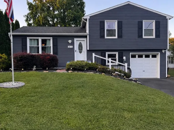 2875 Honey Valley Rd, Dallastown, PA 17313