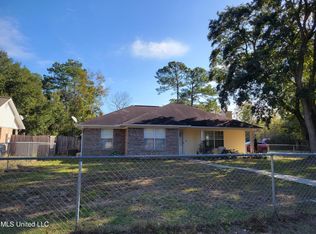 1500 Brown St, Ocean Springs, MS 39564