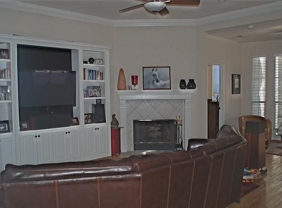 5th image of 5016 China Garden Dr
