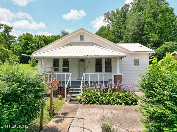 815 Kelly Rd, Oliver Springs, TN 37840