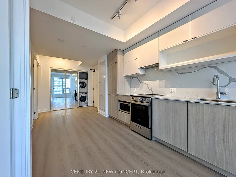 100 Queen St E #2715 — Photo 10