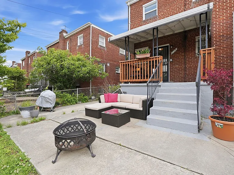 775 Oglethorpe St NE — Photo 25