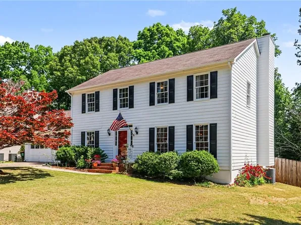 993 Coach House Dr, Tucker, GA 30084