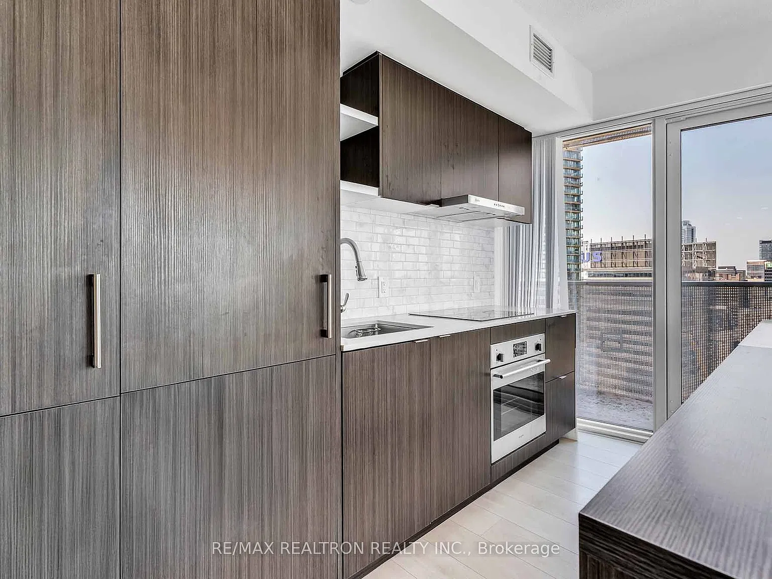 2 bed, $3,600 — Photo 3