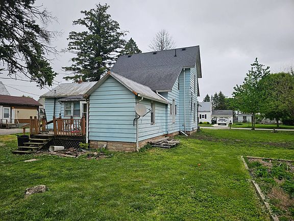 3rd image of 105 N Harrison St