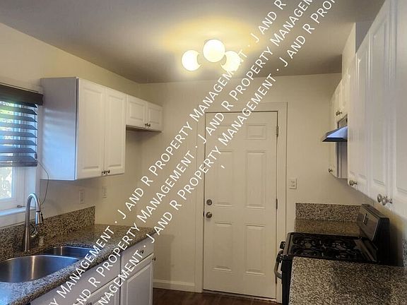 5th image of 2970 64th St