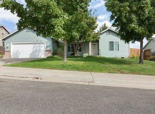 335 NW Pintail Ave, Winston, OR 97496