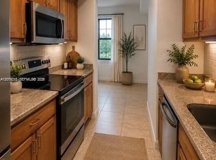 4242 NW 2nd St APT 901, Miami, FL 33126