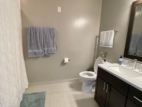 5th image of 354 E Ohio St Unit 3109