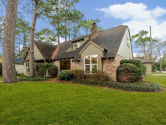 2nd image of 5902 Pinewood Springs Dr