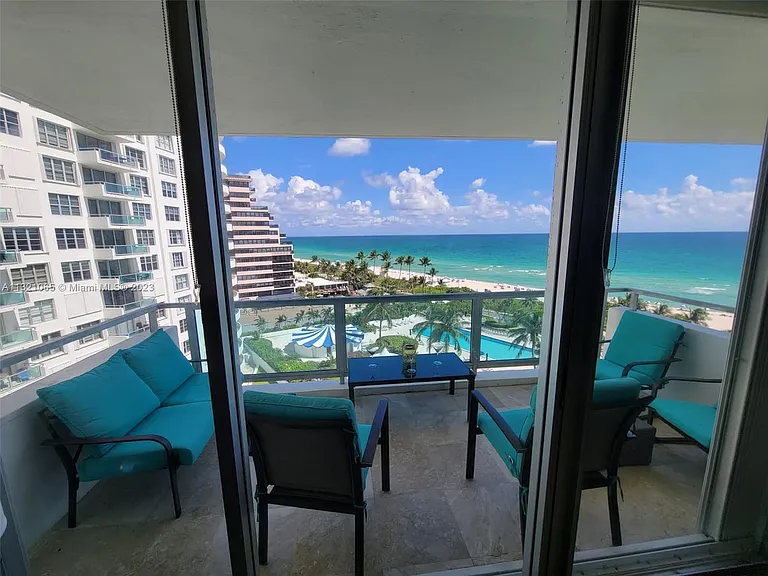 5151 Collins Ave #1036 — Photo 14